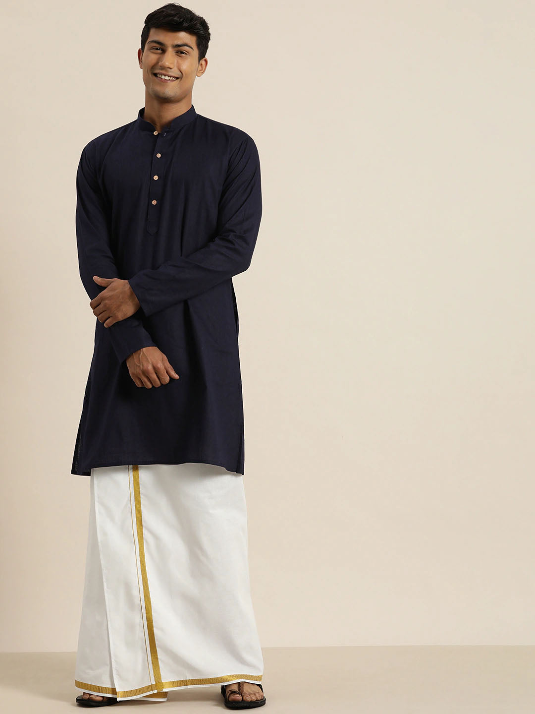 Men's Navy Blue And White Cotton Blend Kurta And Mundu Set - Vastramay