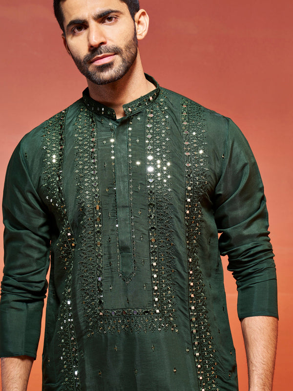 Jashvi Men's Bottle Green Silk Blend Kurta And Pyjama Set.