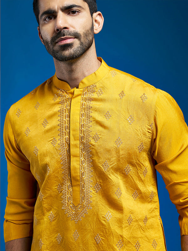 Jashvi Men's Yellow Chanderi Kurta