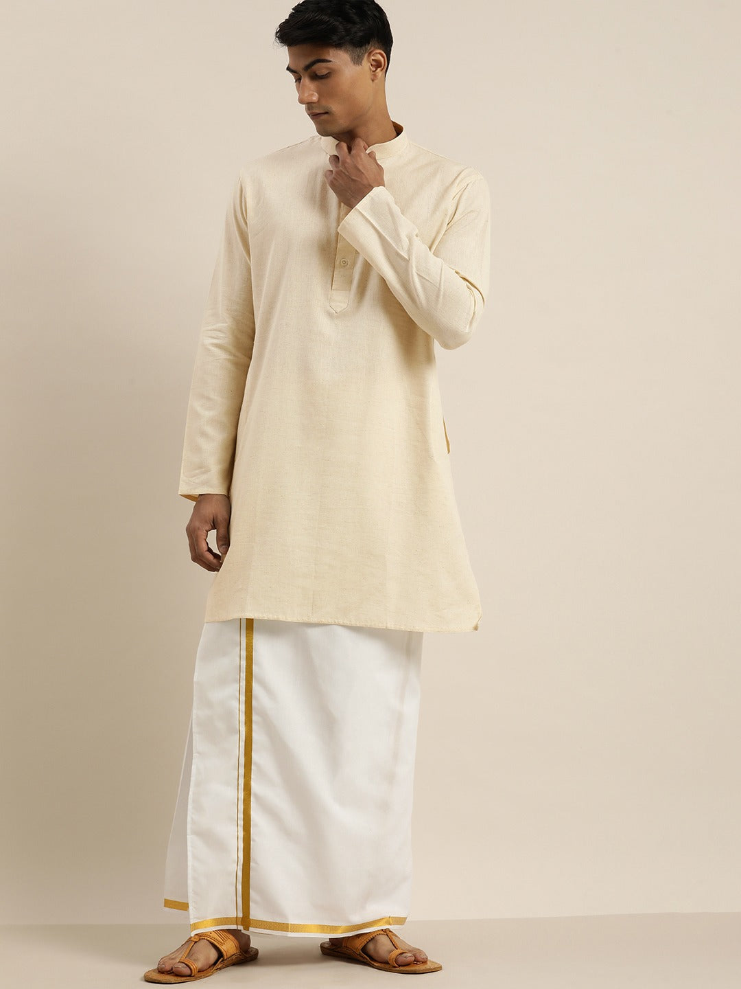 Men's Cream And White Cotton Short Kurta And Mundu - Vastramay