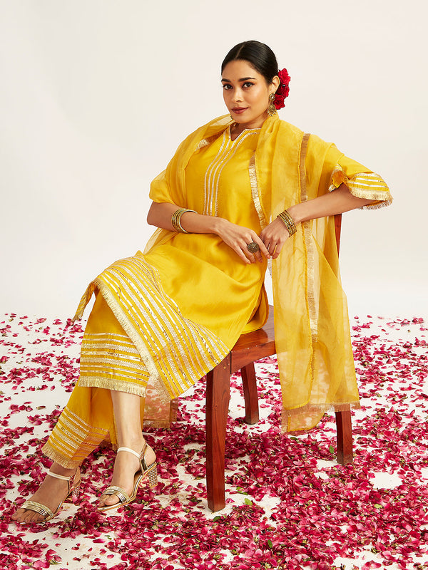 Jashvi Women's Yellow Kurta Set