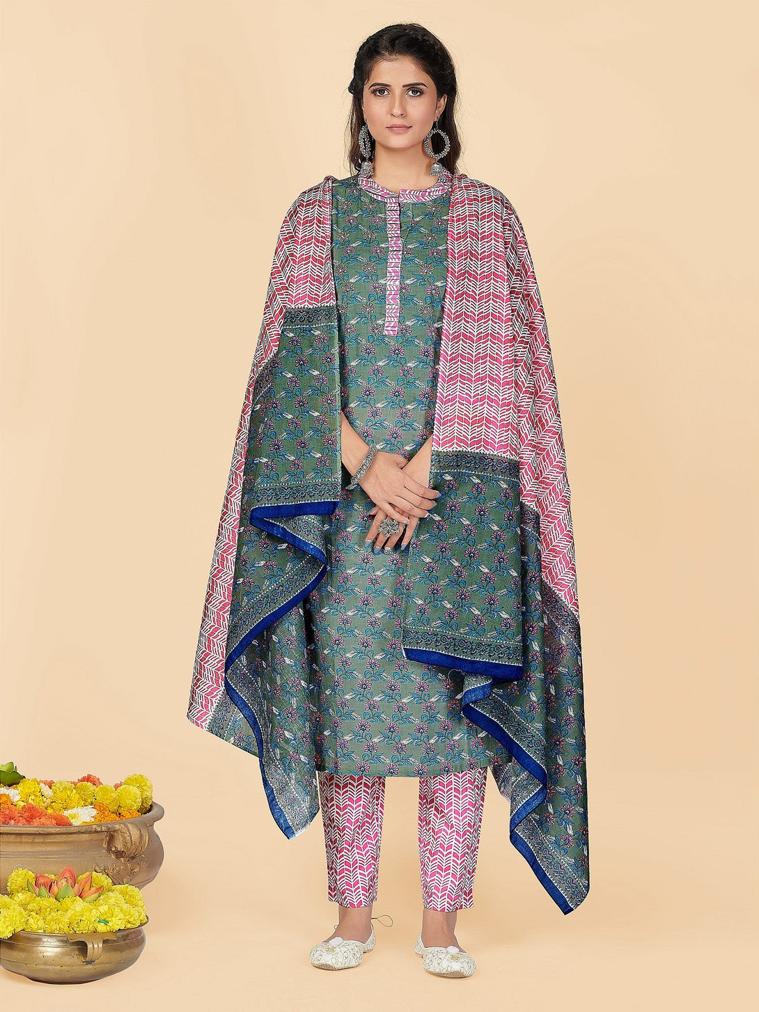 Women's Grey Kurta & Pant With Dupatta Set By Vbuyz- (3Pcs Set)