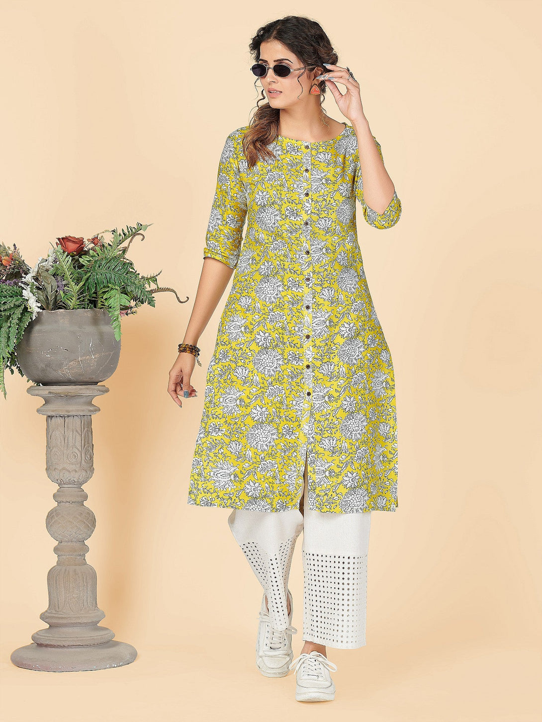 Women's Floral Print Straight Rayon Parrot Green Stitched Kurta - Vbuyz