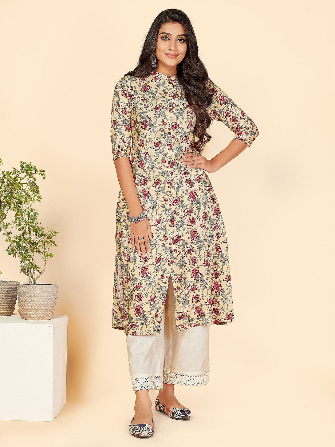 Women's Printed A-Line Rayon Red Stitched Kurta With Multiple Slit - Vbuyz