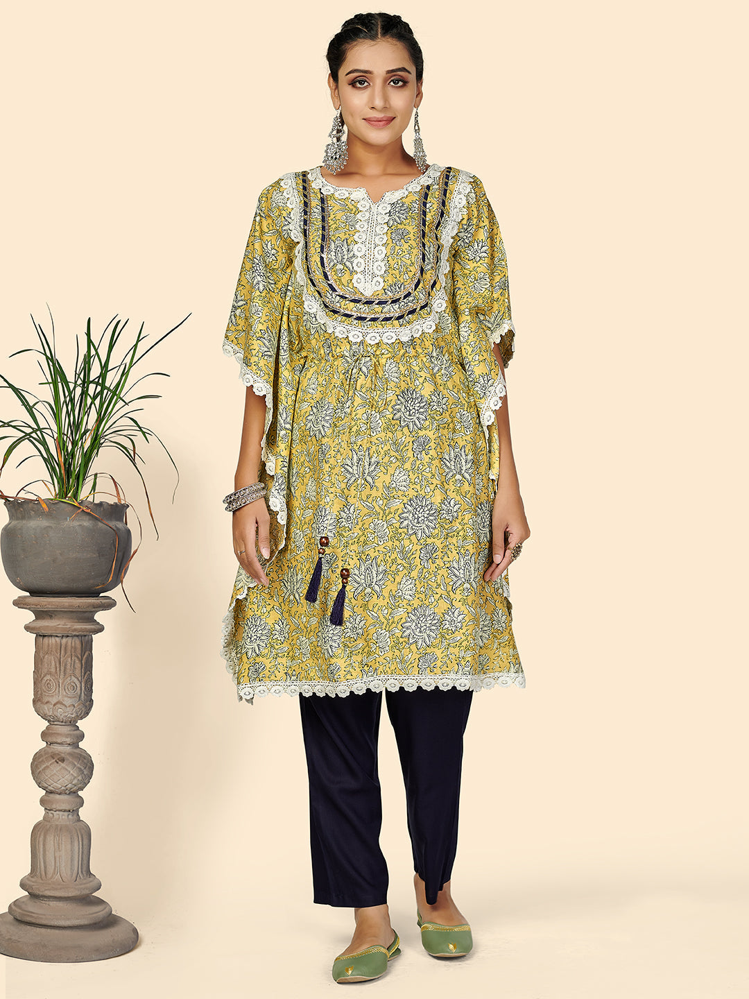 Women's Yellow Kaftan Kurta With Pant Set By Vbuyz -(2Pcs Set)