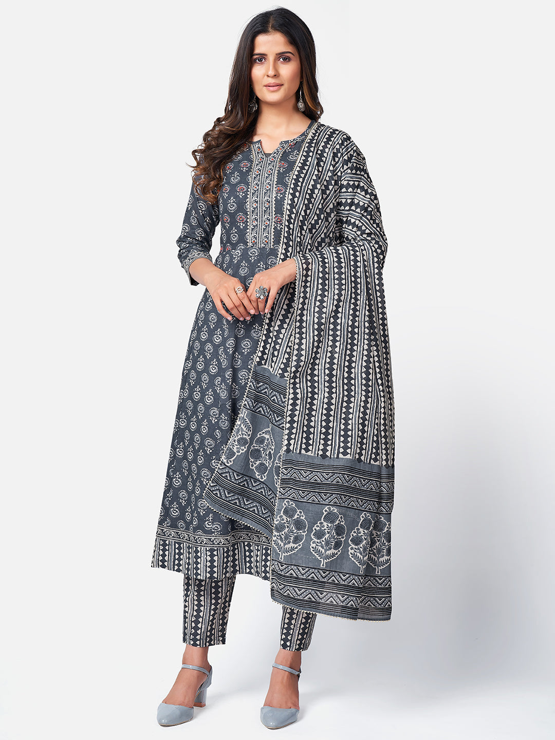 Women's Dark Grey Anarkali Cotton Kurta With Pant & Dupatta By Vbuyz (3Pcs Set)