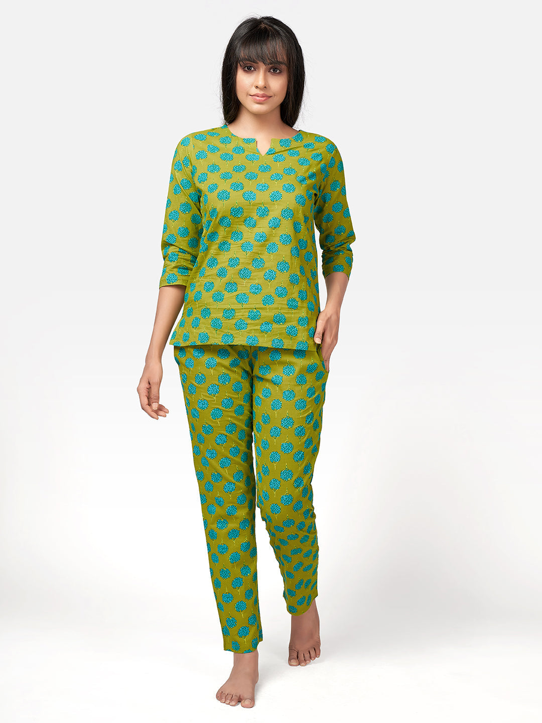 Women's Floral Print  Cotton Parrot Green Night Suit Set - Vbuyz