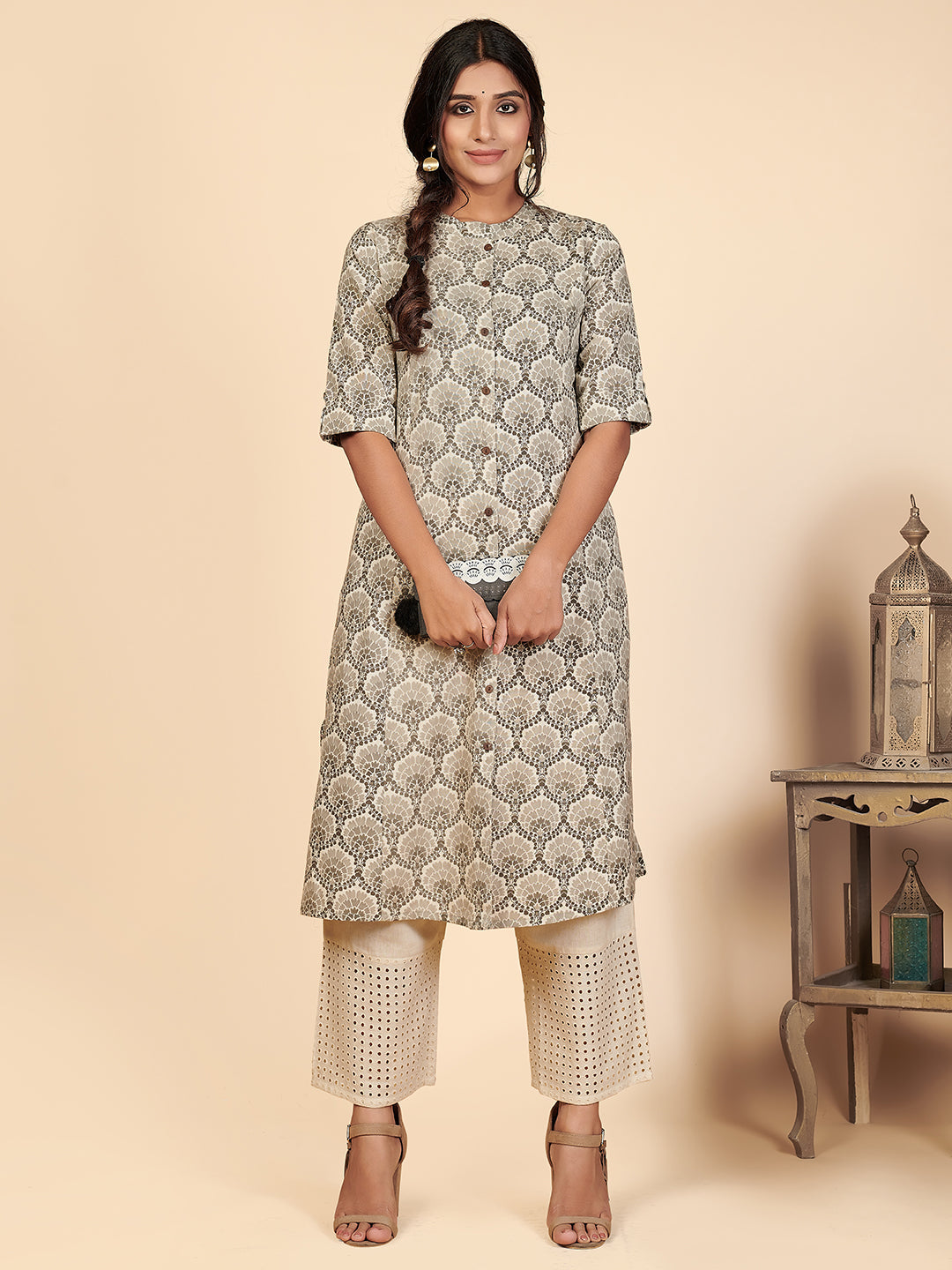 Women's Printed A-Line Cotton Grey Stitched Kurta With Multiple Slit - Vbuyz