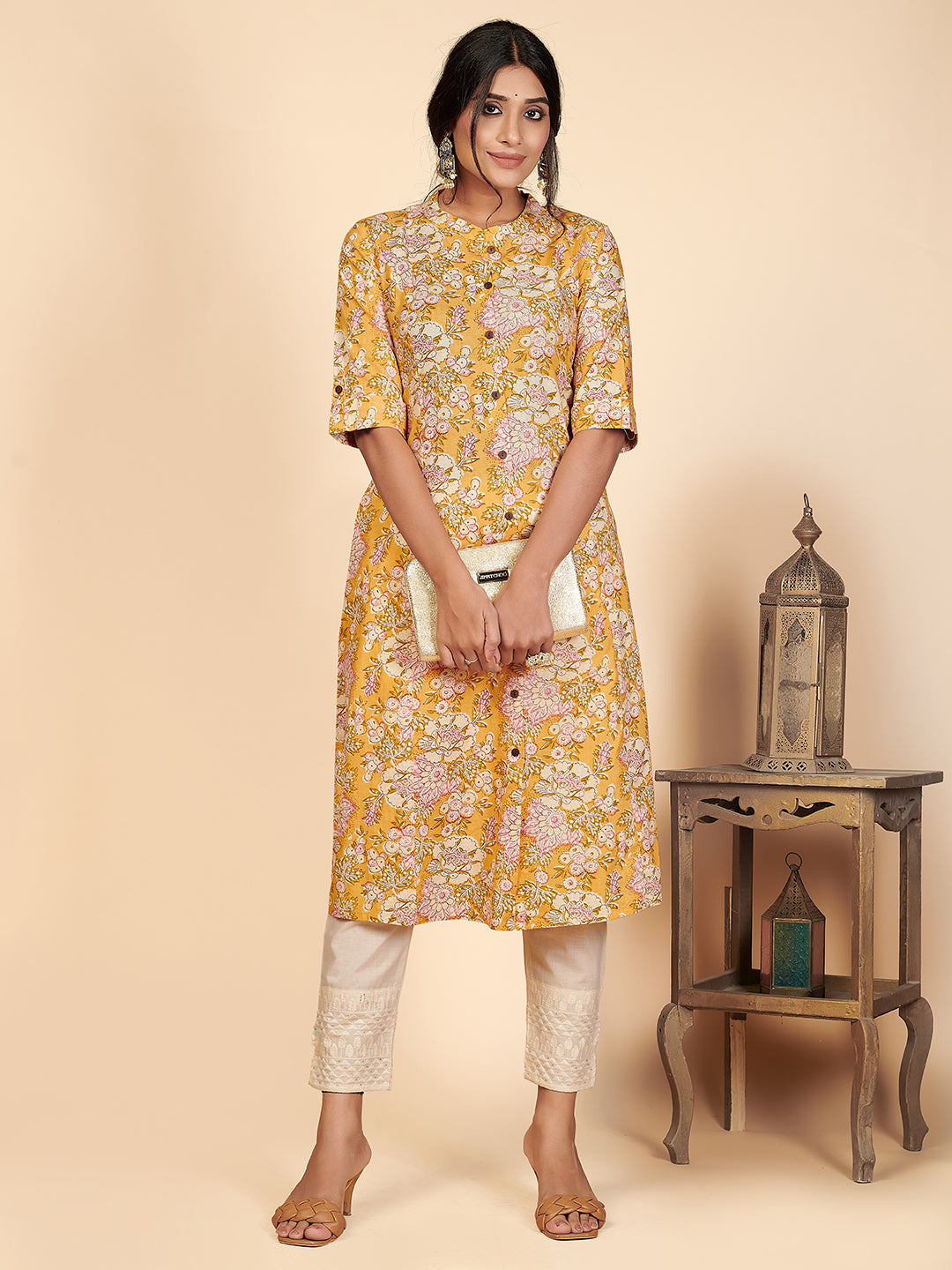 Women's Printed A-Line Cotton Yellow Stitched Kurta With Multiple Slit - Vbuyz