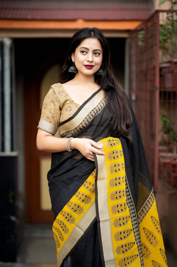 Women's Black & Yellow Linen Printed Saree - A2M