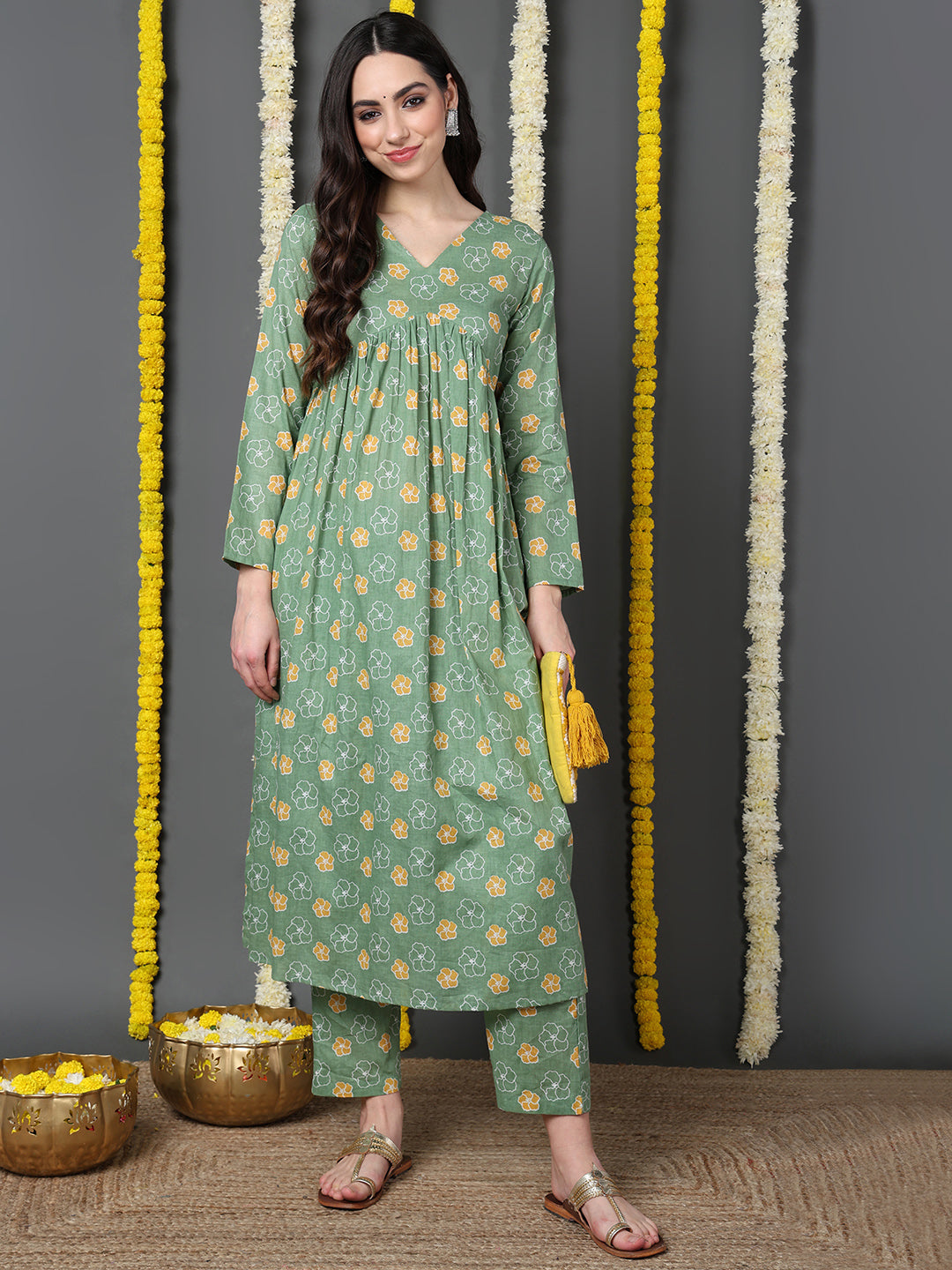 Women's Green Cotton Printed Anarkali Kurta Pant Set - Ahika