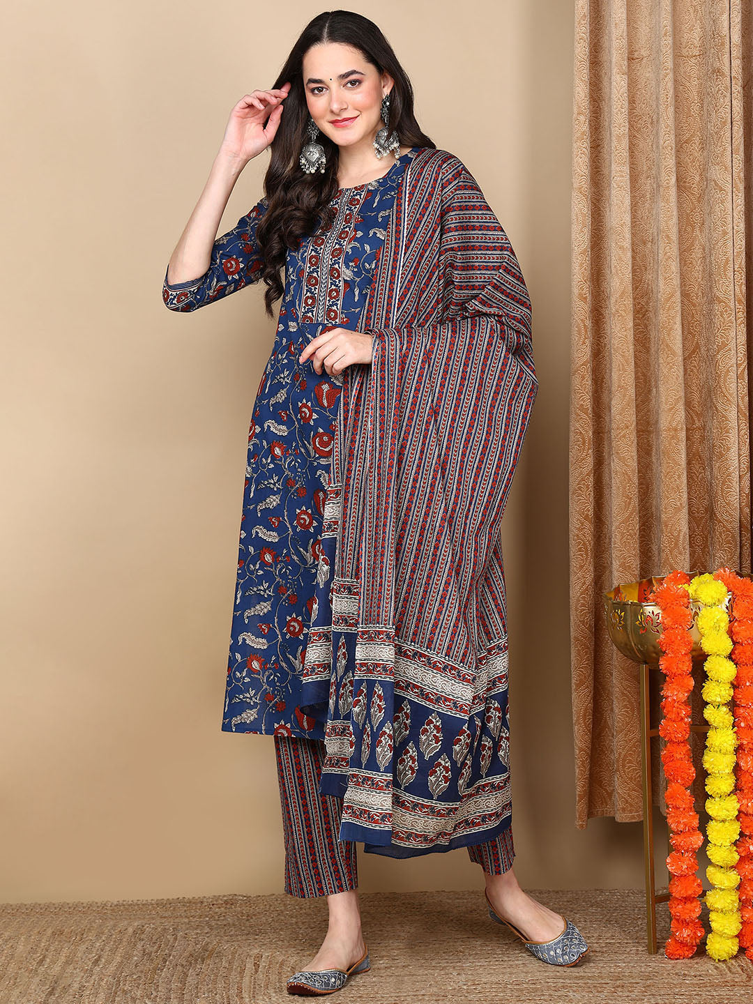 Women's Blue Rayon Blend Floral Printed Straight Kurta Trousers With Dupatta - Ahika