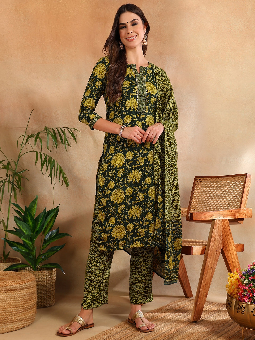 Women's Green Rayon Blend Floral Printed Straight Kurta Trouser With Dupatta - Ahika