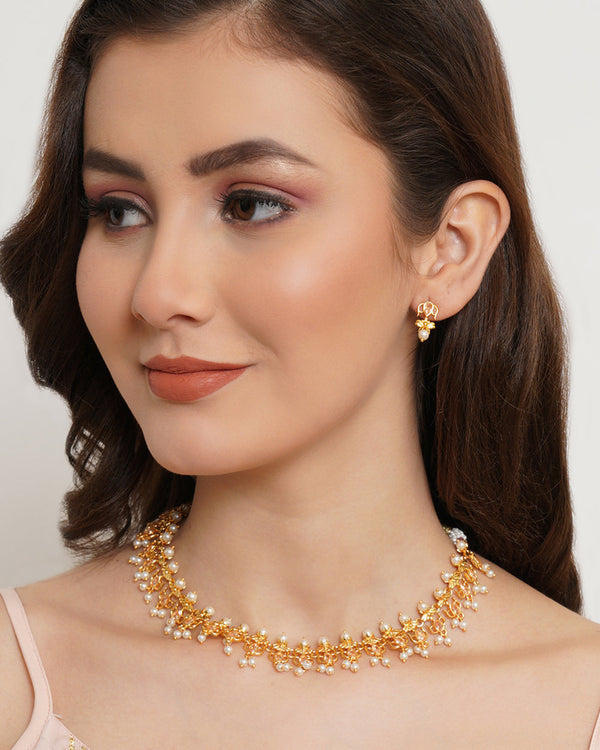 Women's Apsara Floral Motifs Pearls Jewellery Set - Voylla