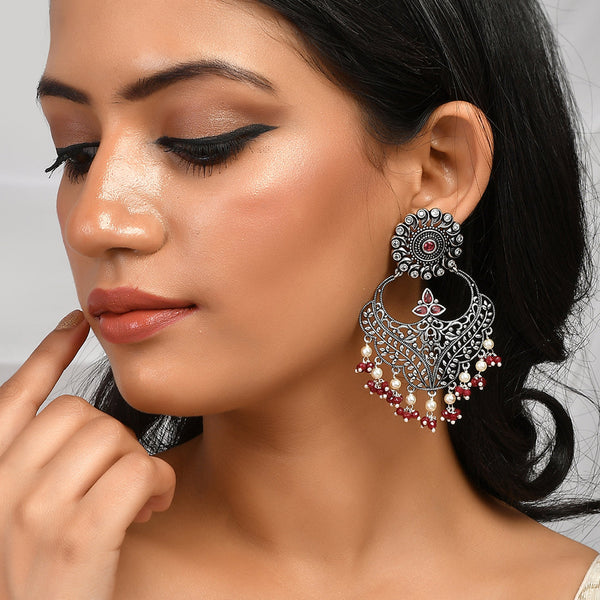 Women's Abharan Round Cut Red And White Stones And Pearls Ethnic Earrings - Voylla