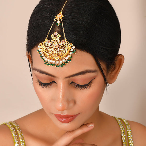 Women's Abharan Ethnic White Pearls Maang Tika - Voylla