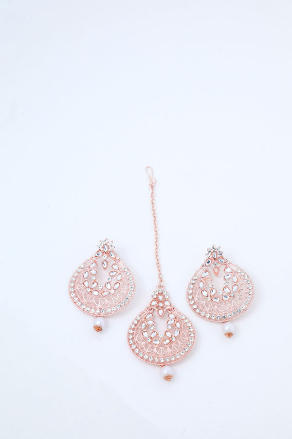 Women's Gold Plated With White Pearl And Stone Studded Earring With Mang Tikka Set - Voj