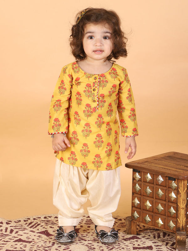 Jashvi SISHU Girl's Orange-Base-Printed Cotton Blend Kurta Patiyala Set