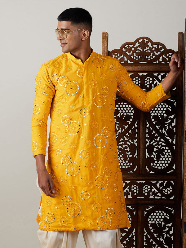 Jashvi Men's Yellow Embroidered Kurta