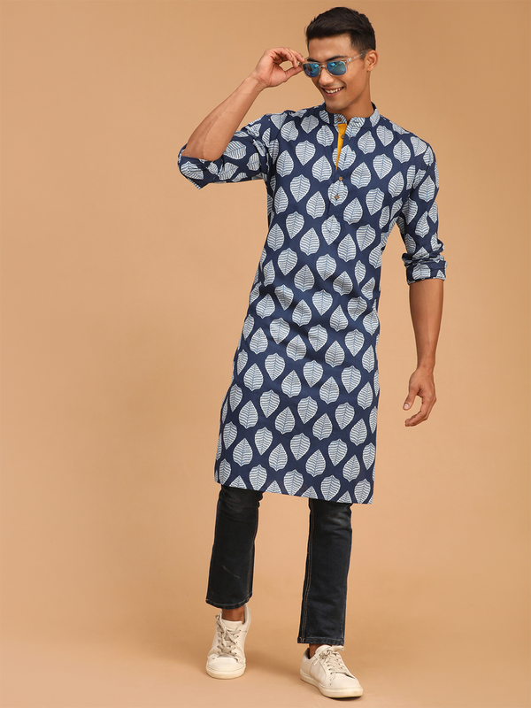 Jashvi Men's Blue Leaf Print cotton Kurta