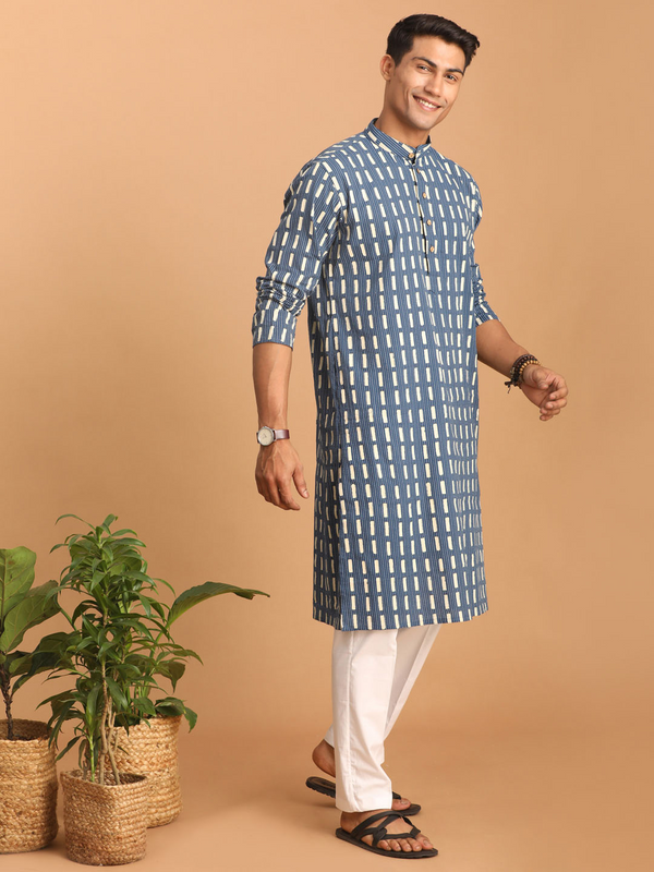 Jashvi Men's Blue Rubber Print Cotton Kurta With White Pant Set