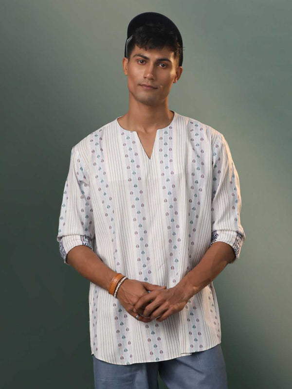 Jashvi Men's Off White Geometric Weaved Cotton Short Kurta