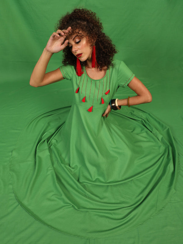 Women's Green Maxi Dress With Thread Worked Yoke - Aks