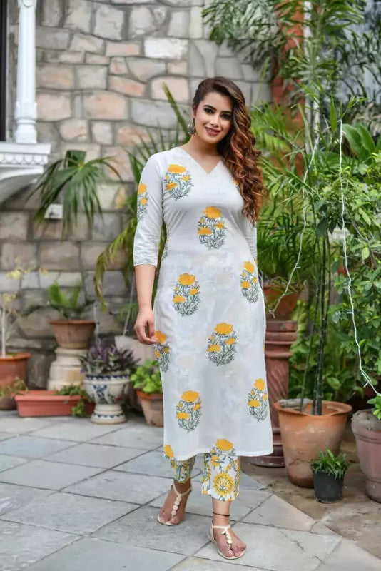 Women's Yellow Cotton Blend Printed Kurta Set With Dupatta - Malishka Export