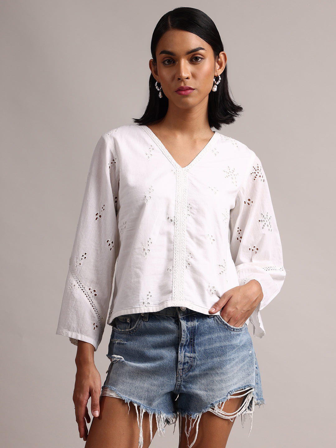 Women's White Cambric Schiffli Top - Zaccai