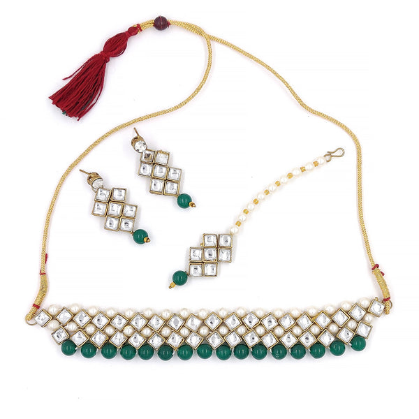 Women's Stylish Kundan And Dark Green Beads Choker Set  - Zaffre Collections