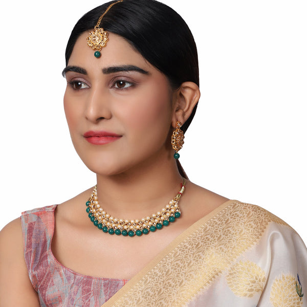 Women's Trending Green Choker Set With Maang Tikka  - Zaffre Collections