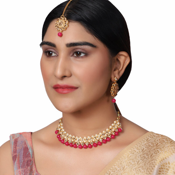 Women's Trending Maroon Choker Set With Maang Tikka  - Zaffre Collections