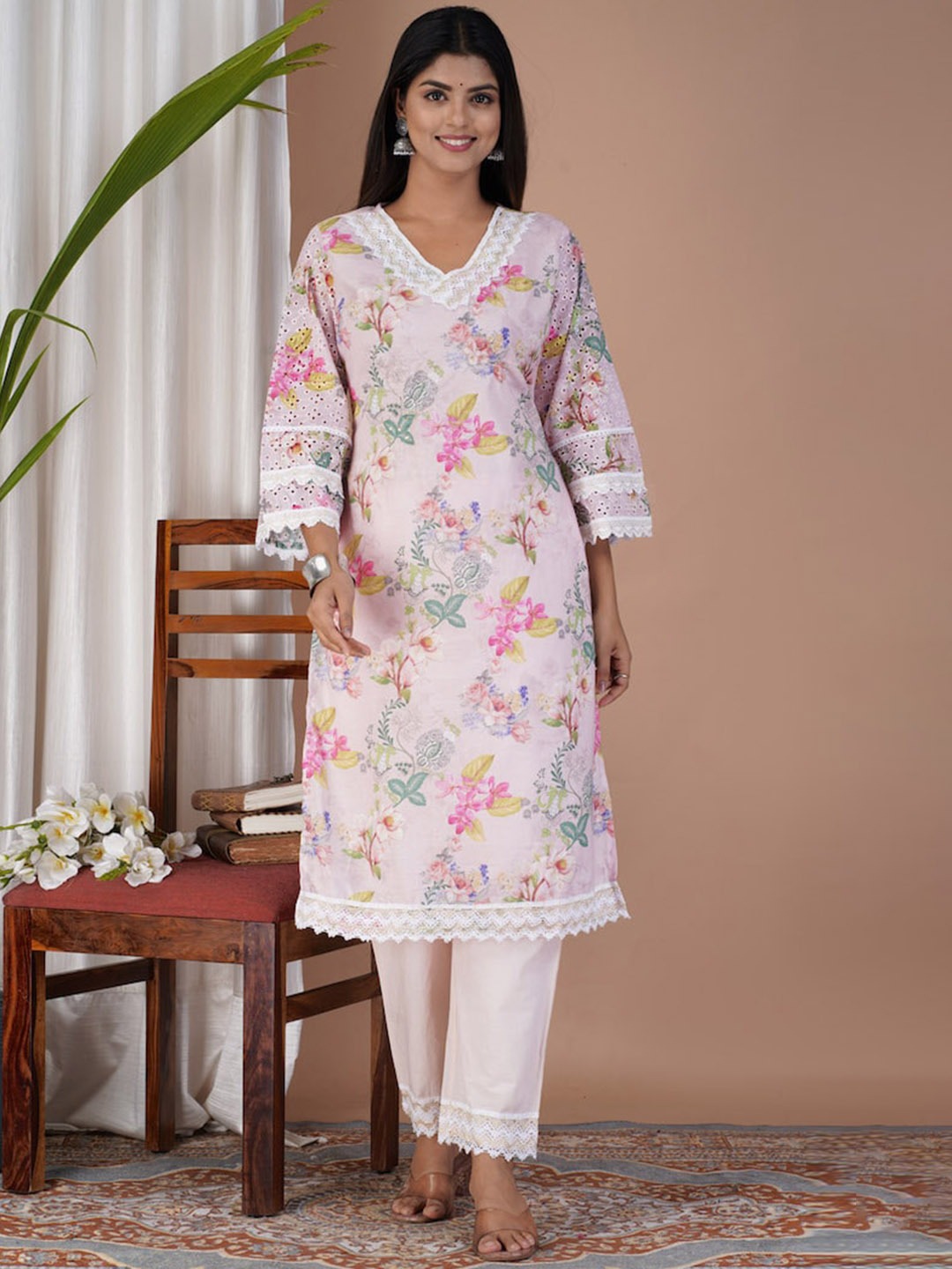 Women's Floral Printed V-Neck Mirror Work Kurta With Palazzos - Hatheli