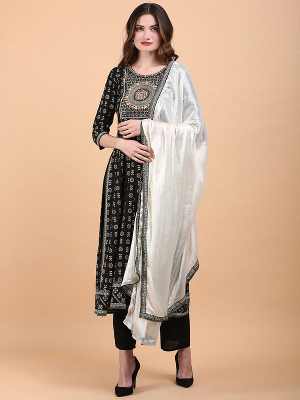 Women's Ethnic Motif Printed Thread Work High Slit Straight Kurta With Trousers & Dupatta - Noz2Toz