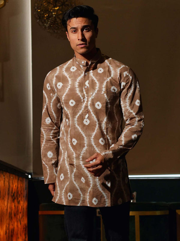 Men's Brown Hand Dyed Bandhani Short Cotton Kurta - Hatheli