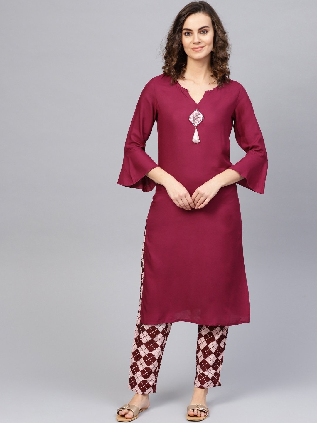 Women's Burgundy Solid Kurta - Yufta