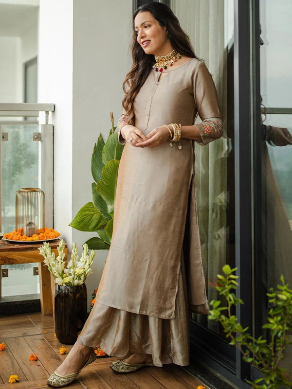 Beige Solid Silk Kurta - Jashvi