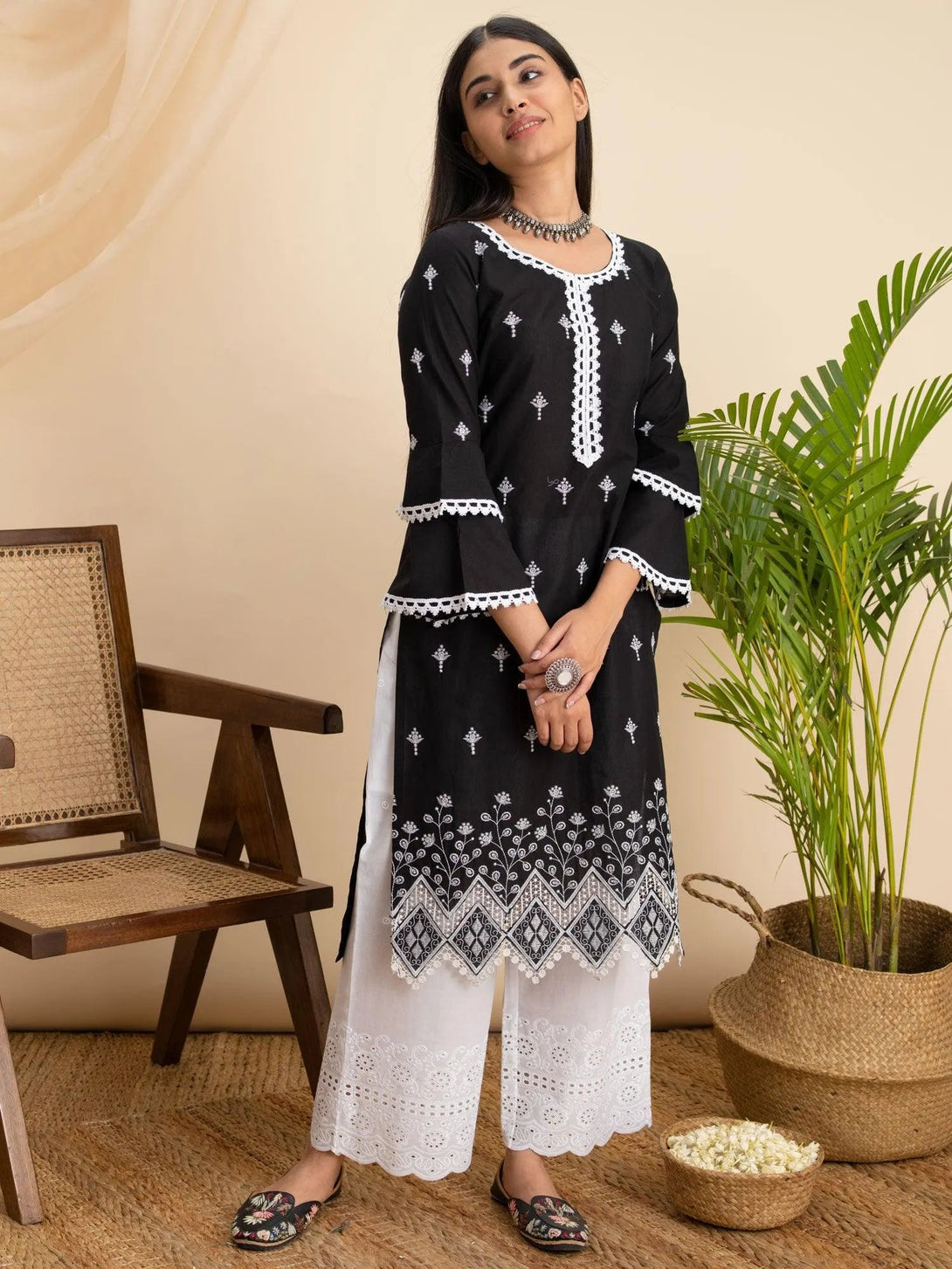 Black Embroidered Cotton Kurta - Jashvi