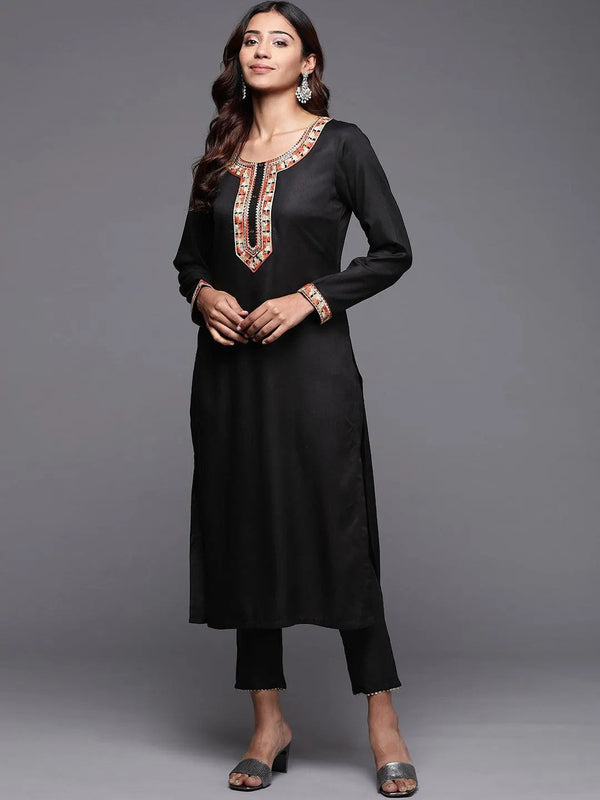 Black Embroidered Pashmina Wool Straight Kurta - Jashvi