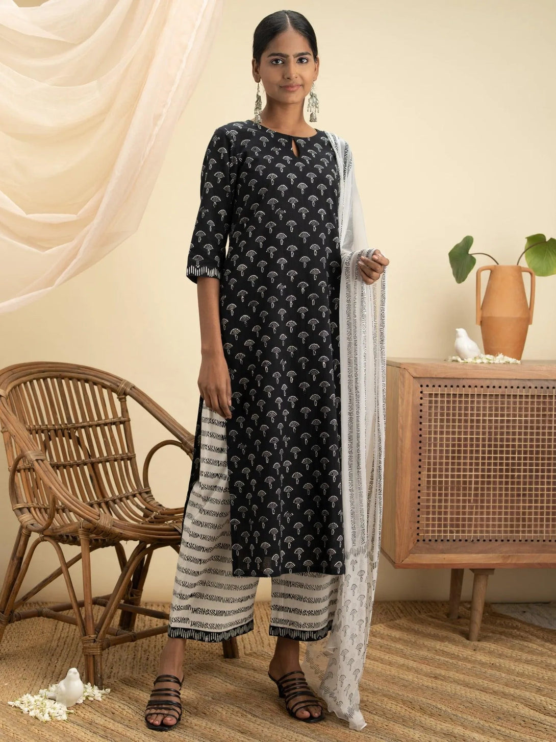 Black Printed Cotton Suit Set - Jashvi