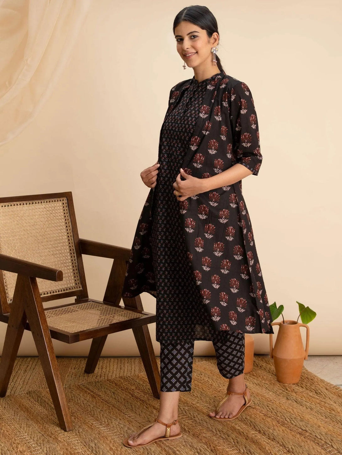 Black Printed Cotton Kurta Set With Shrug - Jashvi