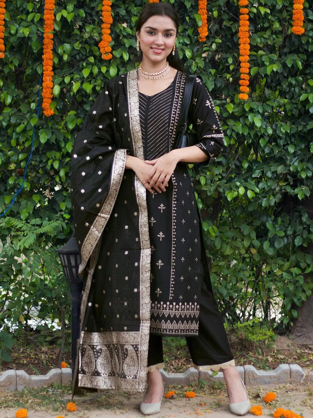 Black Printed Silk Blend Straight Suit Set - Jashvi