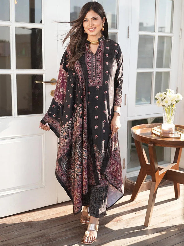 Black Printed Velvet Straight Suit Set - Jashvi