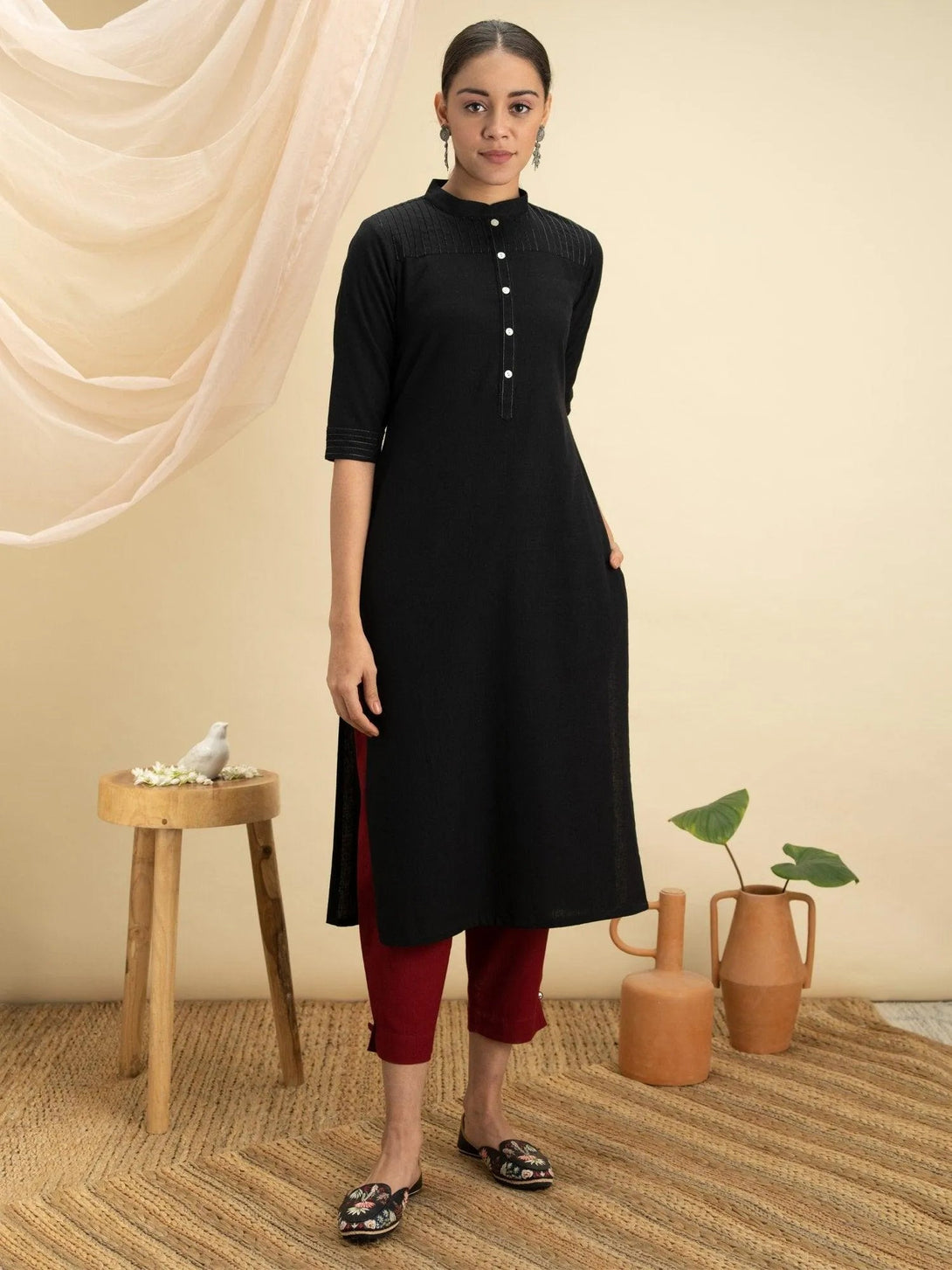 Black Solid Cotton Kurta - Jashvi