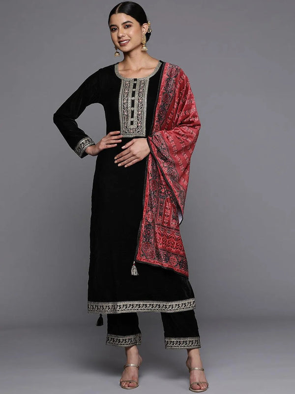 Black Yoke Design Velvet Straight Suit Set - Jashvi