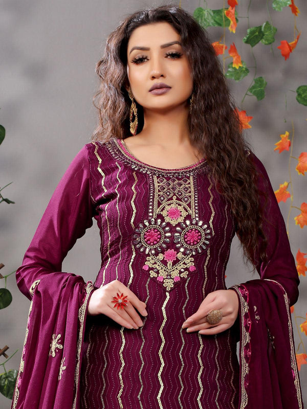 Women's Burgundy Chinon Heavy Designer Embroidery Kurta Set - Odette