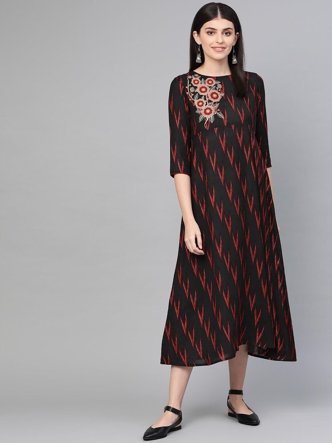 Women's Black Embroidered Kurta - Yufta