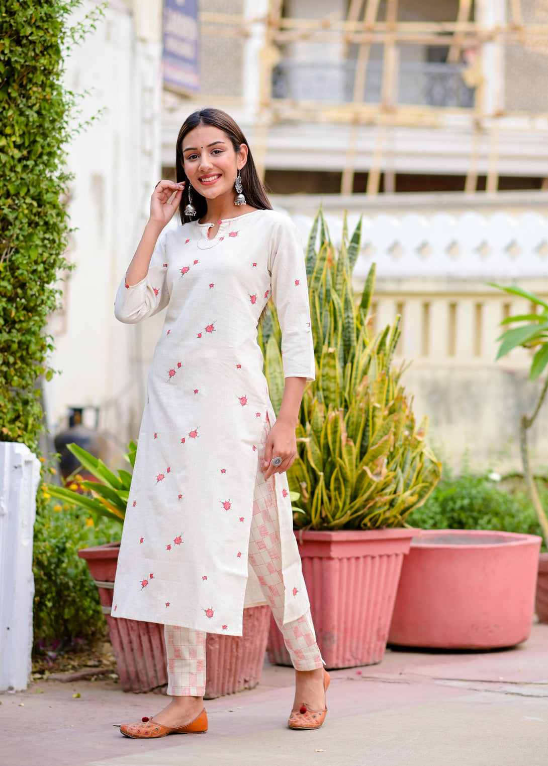 Women's Off-White Printed Kurta Set - Yufta