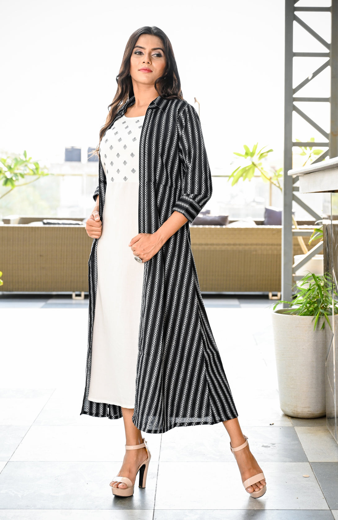 Women's Black And White Printed Dress - Yufta