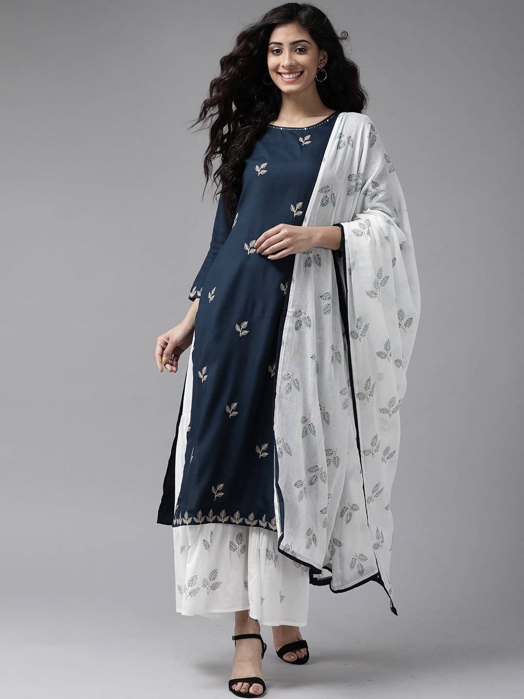 Women's Navy Blue And White Embroidered Kurta Set - Yufta